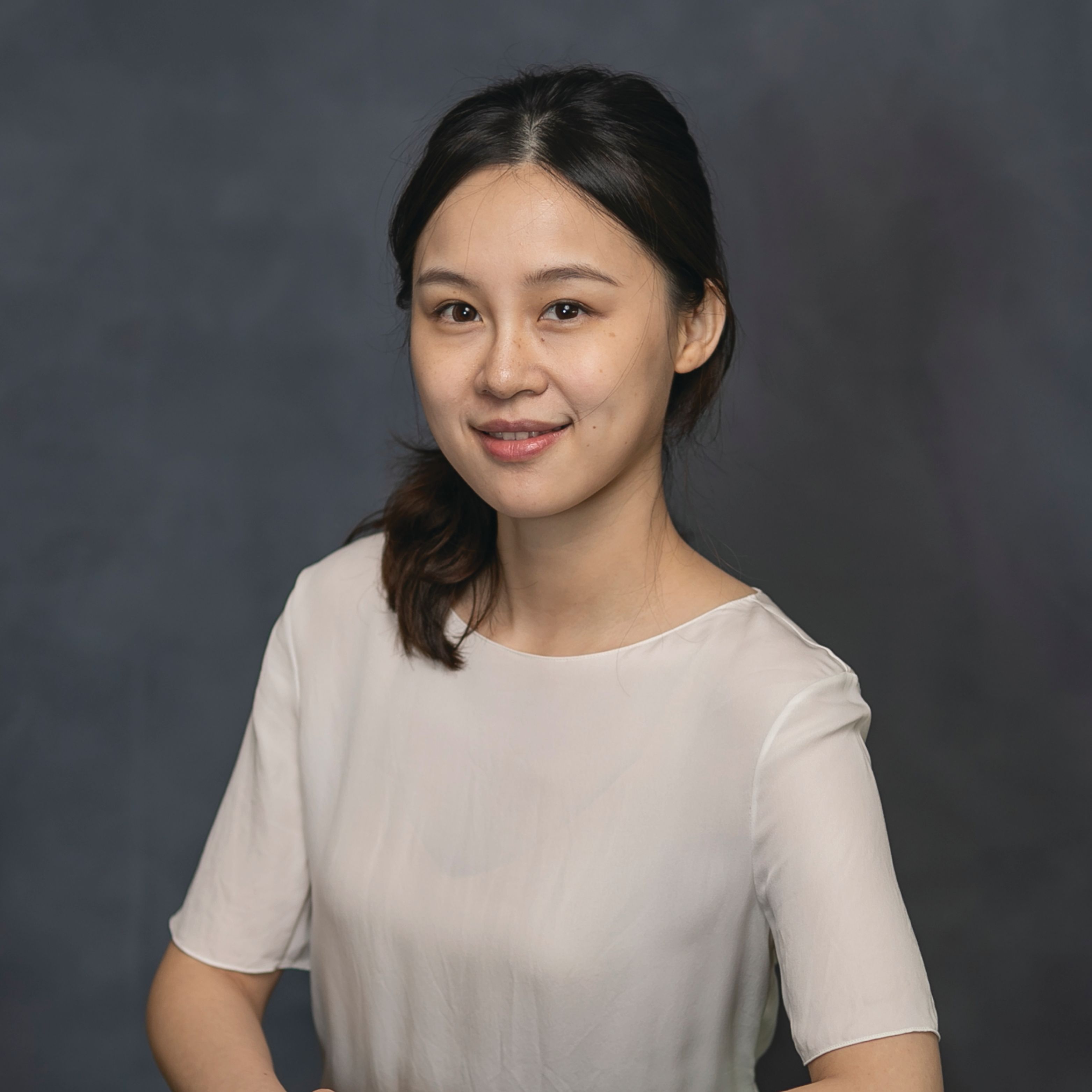 Headshot of Meng Qi.